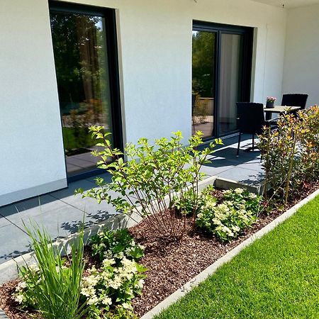 Halbstueck - Ferienwohnungen Am Kropsbachpark Sankt Martin Exterior photo